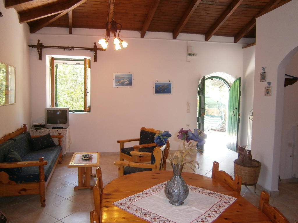 Villa Frias Asprogerakata Ruang foto