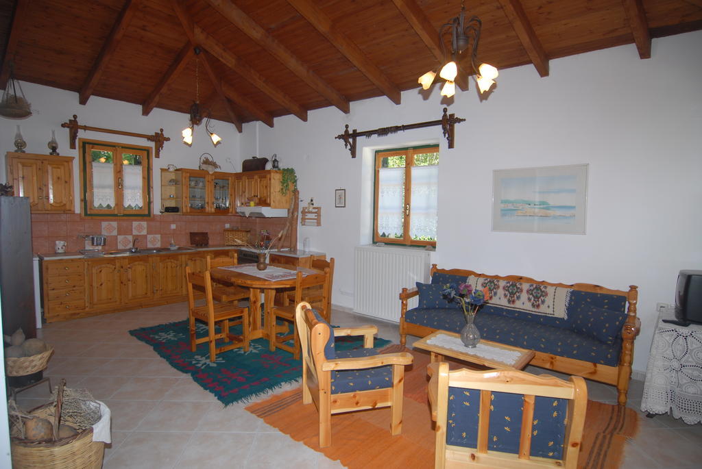 Villa Frias Asprogerakata Ruang foto